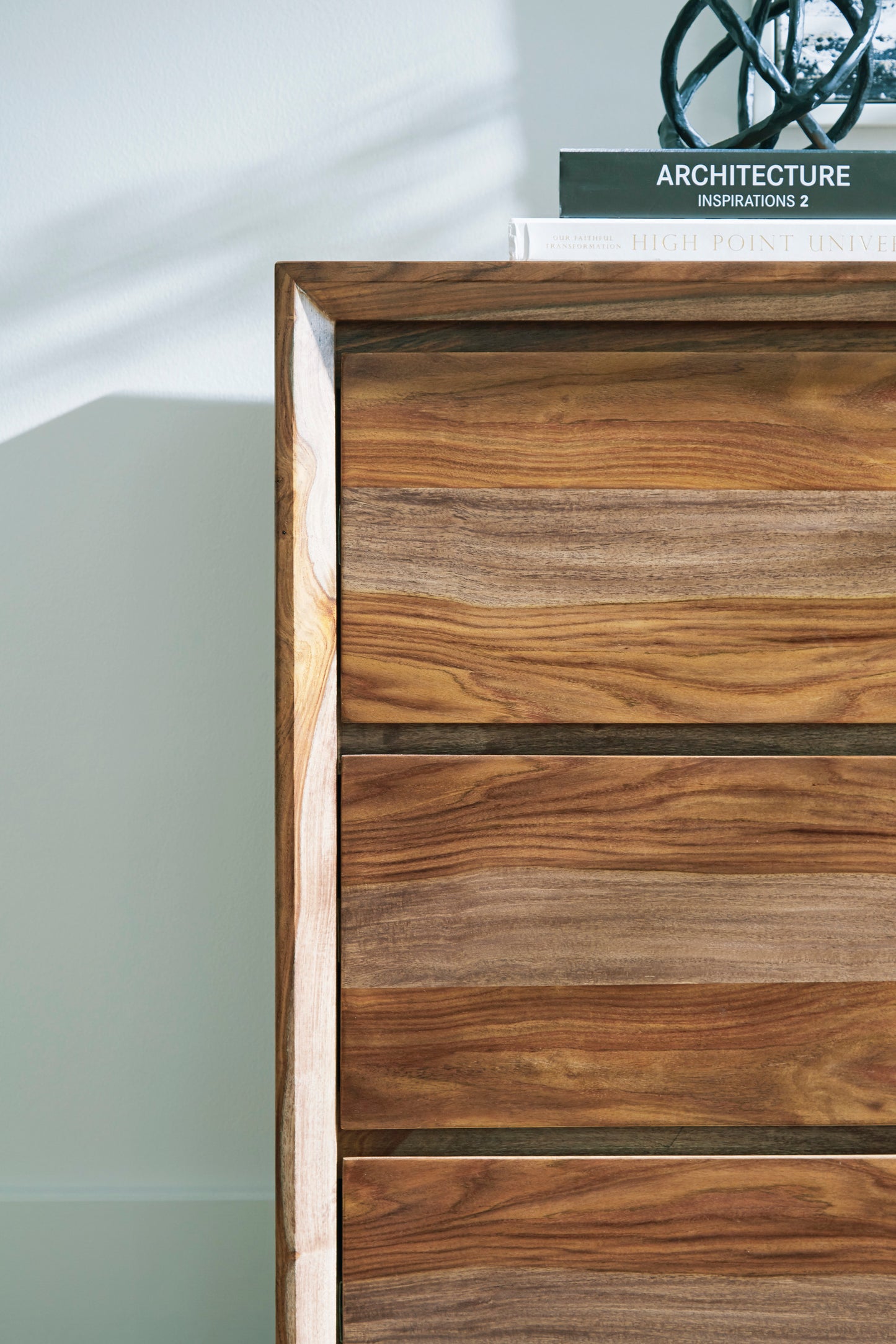 Dahlia Dresser -