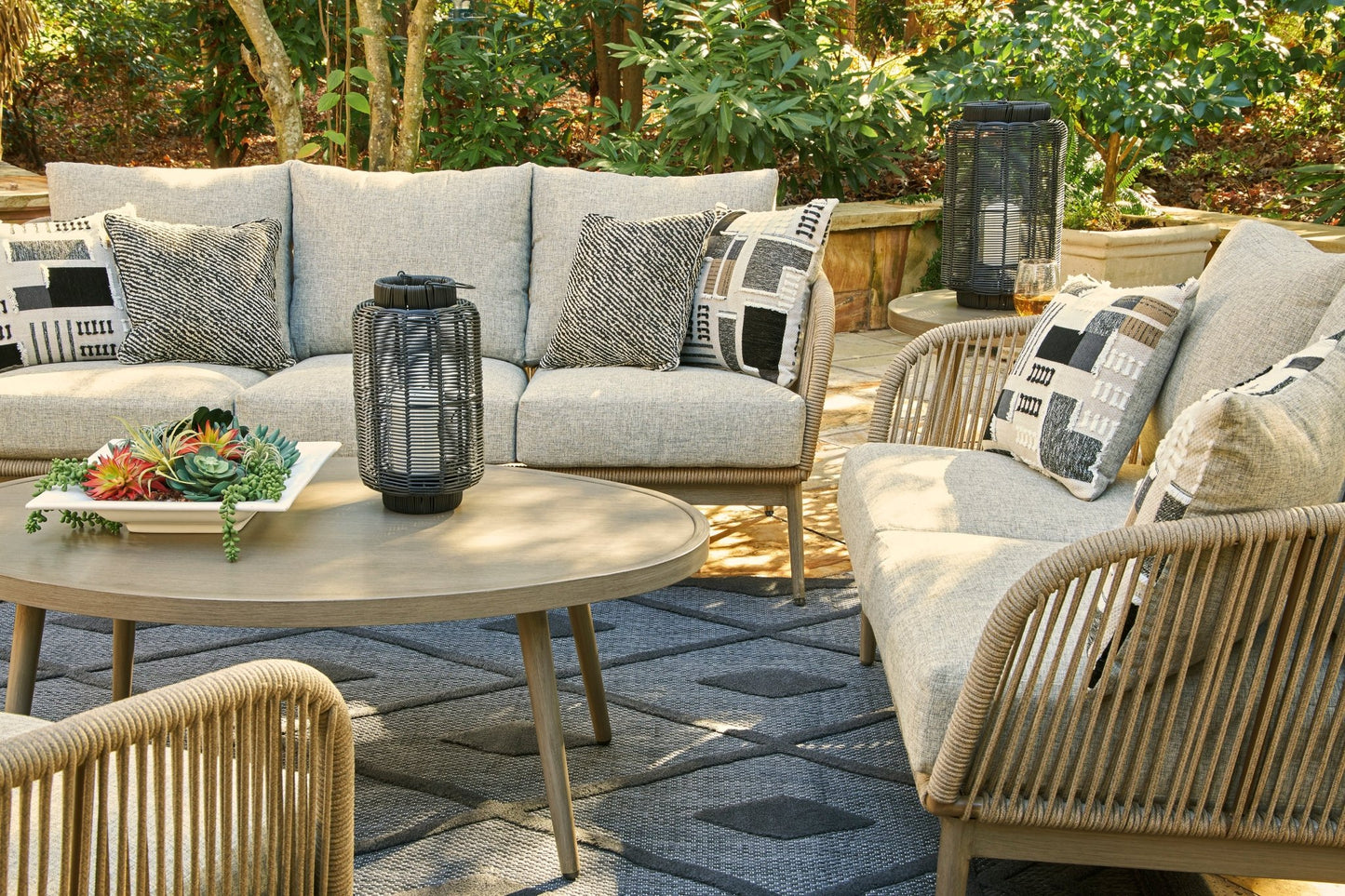 Hidden Valley Outdoor Lounge Arm Chairs (pr) -