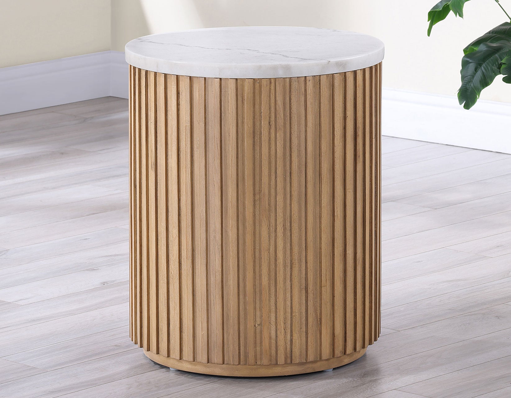 Calvin 18" Round Marble Top End Table -