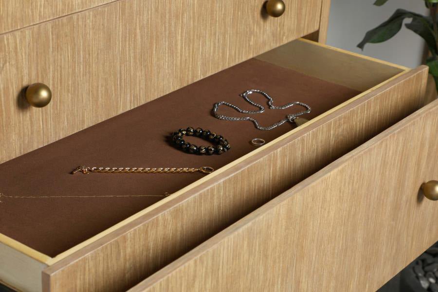 Arianna Sand Chest -