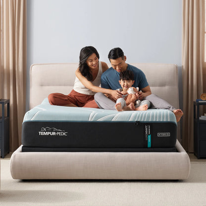 TEMPUR-LuxeAdapt® Medium Hybrid Mattress - King