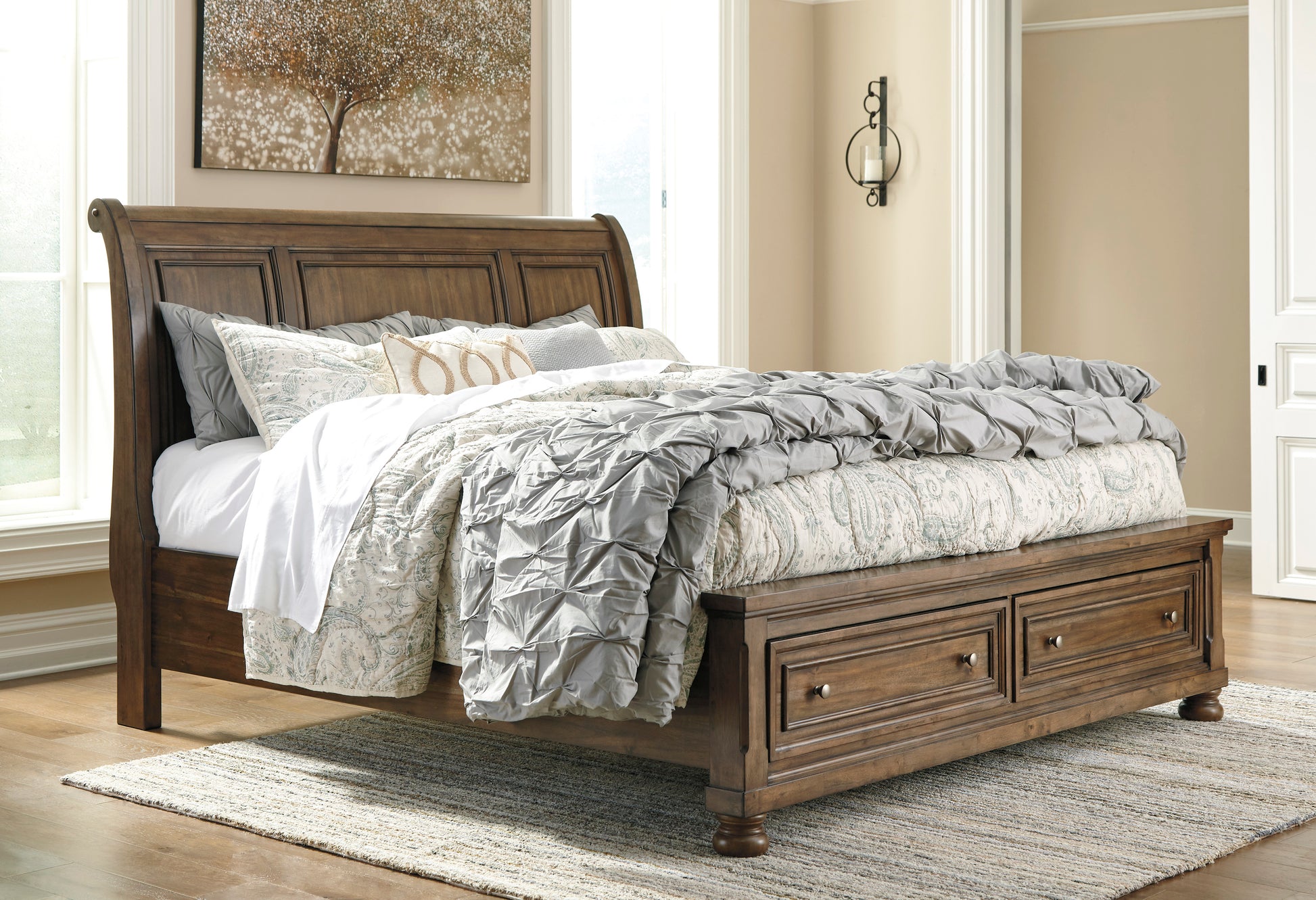 Flynn Sleigh Storage Bed -