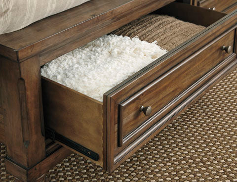 Flynn Sleigh Storage Bed -