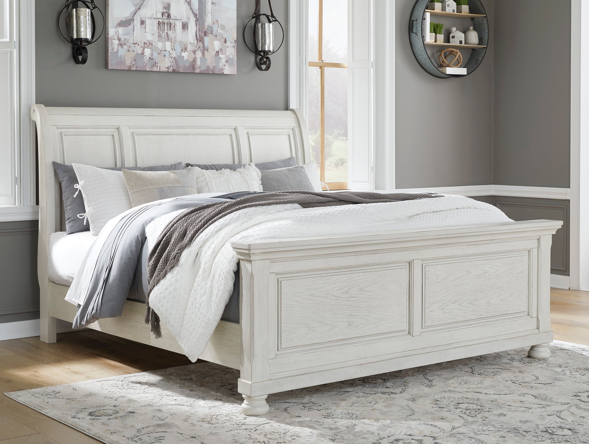 Robin Sleigh Bed -